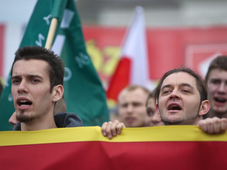 Junge Polen demonstrieren in Warschau gegen Flüchtlinge (September 2015)