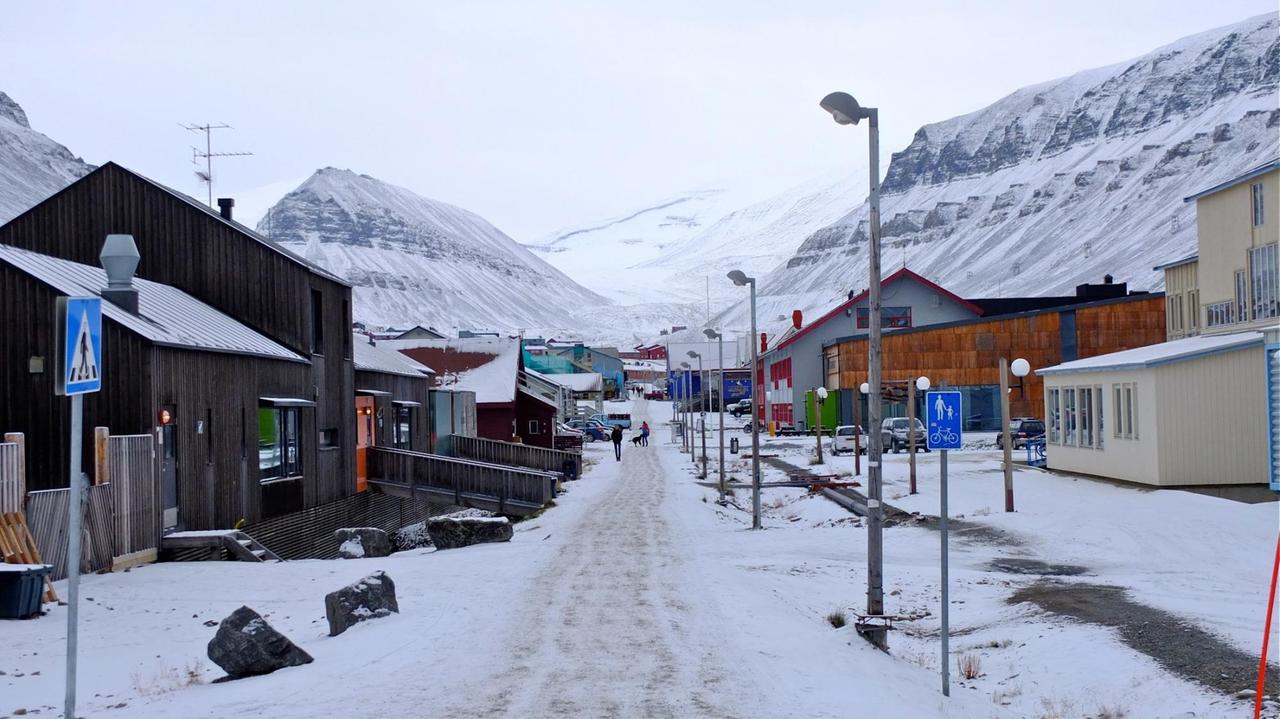 Die Hauptstrasse Longyearbyen, Spitzbergen 