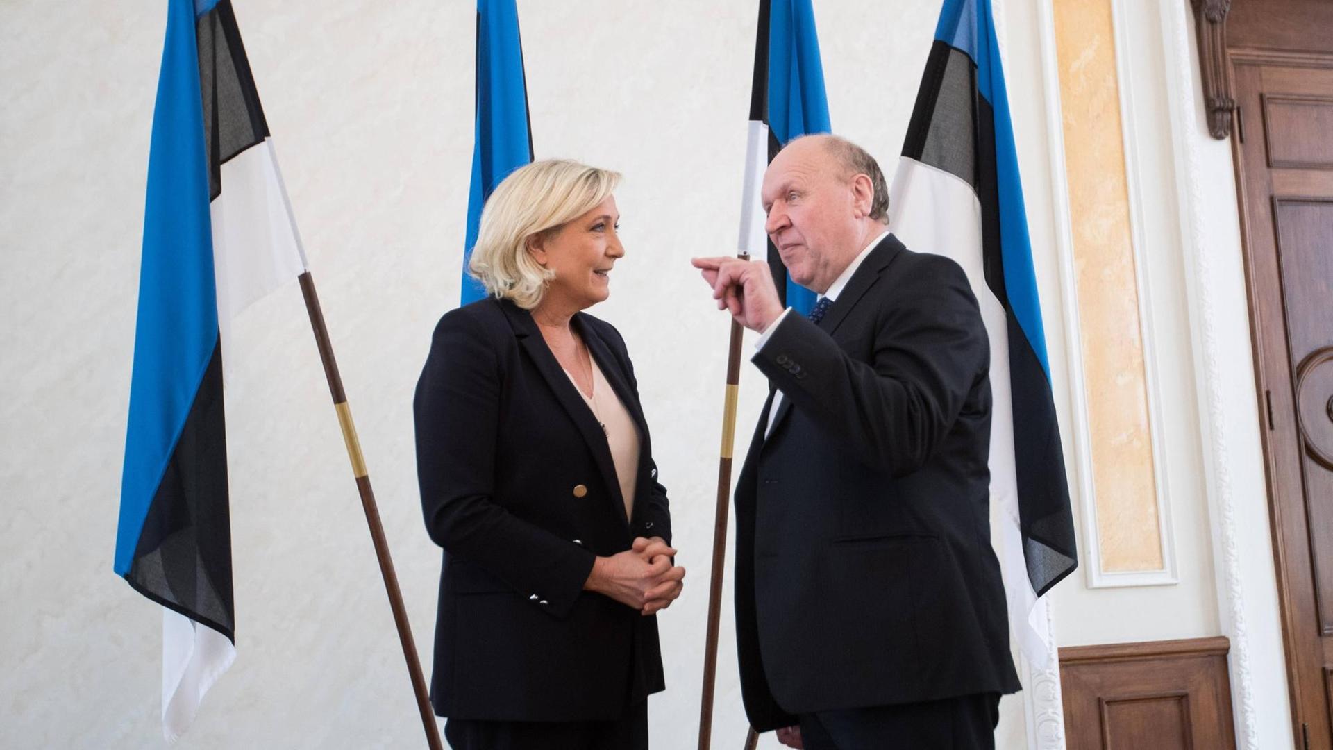 Am 14 Mai 2019, vor der Europawahl, empfing Mart Helm, die Vorsitzende der französischen Rechtspopulisten vom "Rassemblement Nationale", Marine Le Pen in Tallinn.