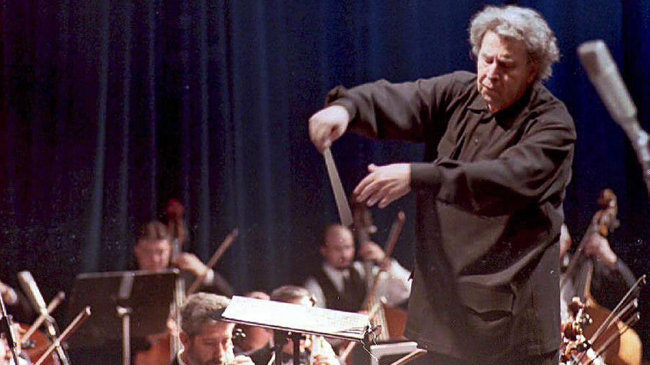 Der griechische Komponist Mikis Theodorakis Der griechische Komponist Mikis Theodorakis