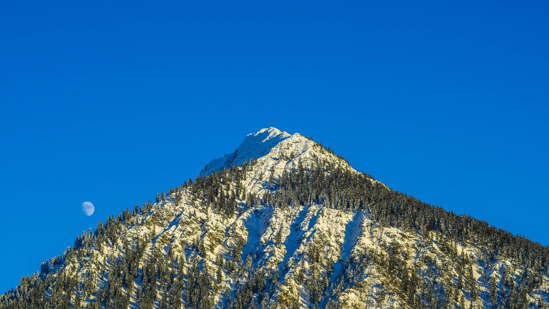Der Schattenberg im Oberallgäu in der Nähe von Oberstdorf Der Schattenberg im Oberallgäu in der Nähe von Oberstdorf