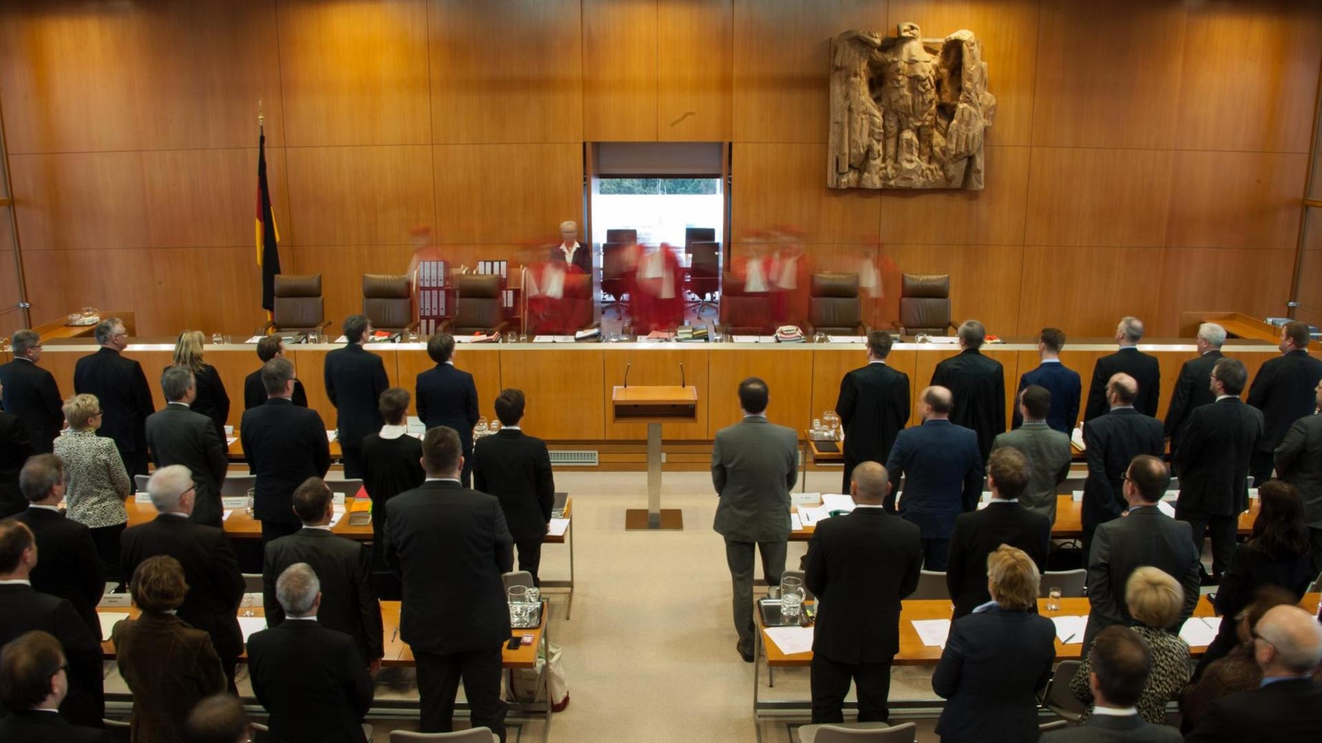 Das Verfassungsgericht bei der Fortsetzung der Verhandlung über ein NPD-Verbot Das Verfassungsgericht bei der Fortsetzung der Verhandlung über ein NPD-Verbot