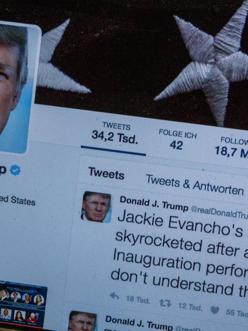 Das Twitter-Profil von Donald Trump wird auf dem Bildschirm eines Laptops angezeigt.