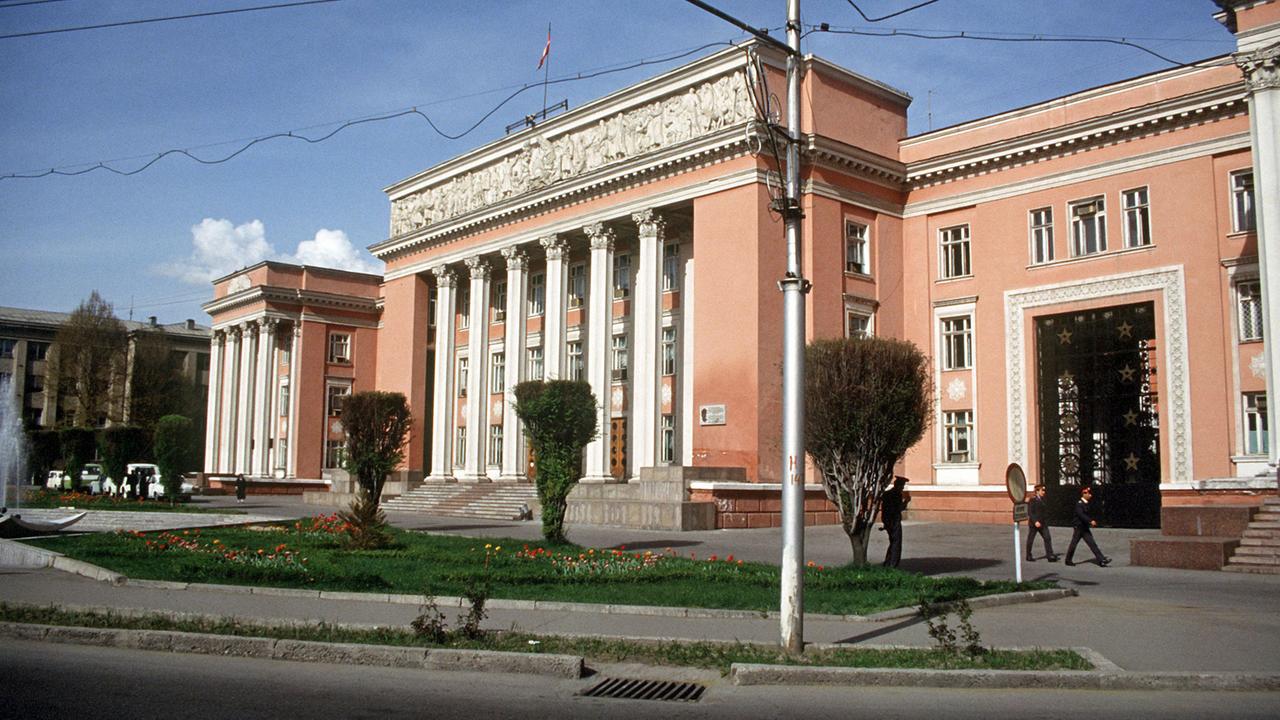 Das Parlamentsgebäude in der tadschikischen Hauptstadt Duschanbe.