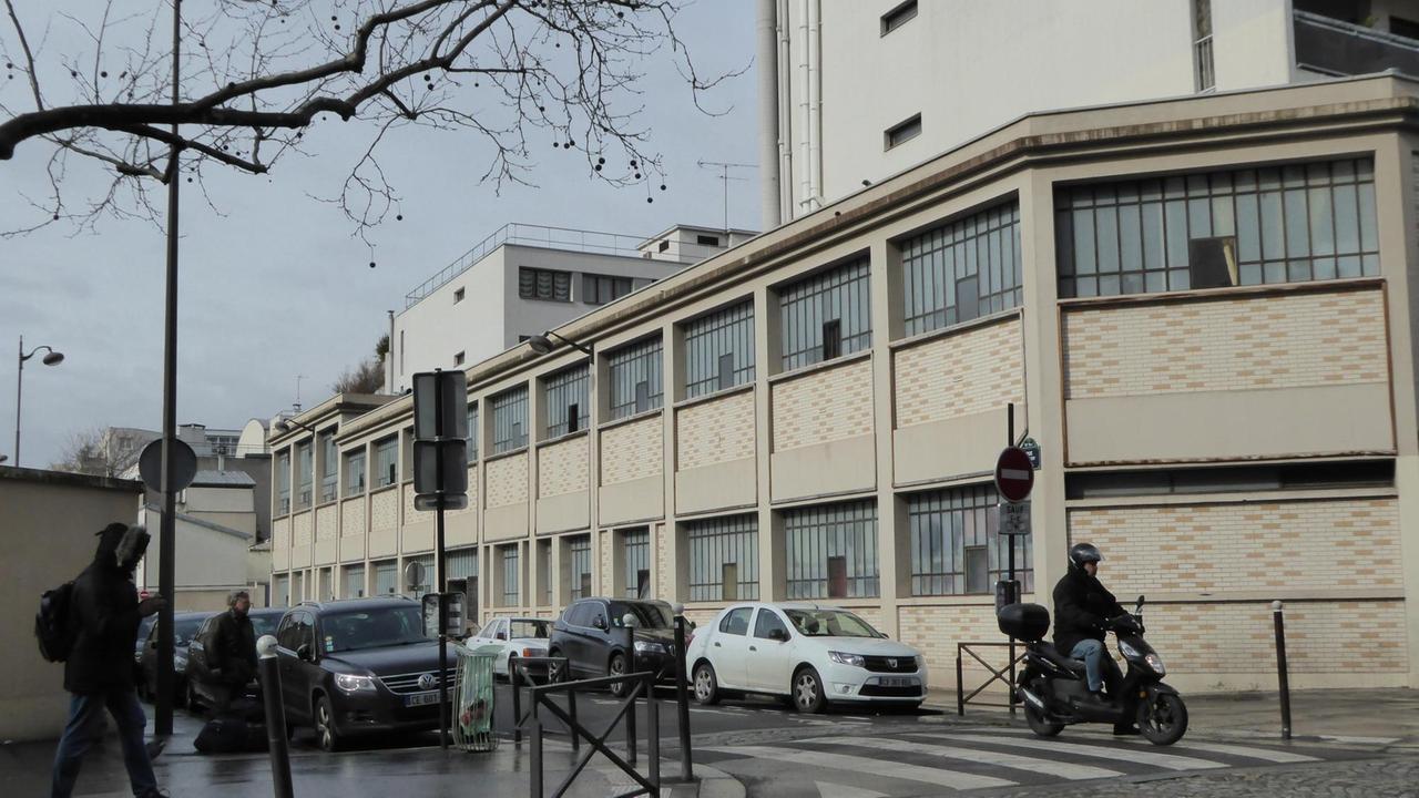 Das Pariser "Haus der Journalisten"  ist eine weltweit einzigartige Einrichtung. Es wurde 2002 als Verein gegründet. Inzwischen wurden dort fast 400 Frauen und Männer aufgenommen.