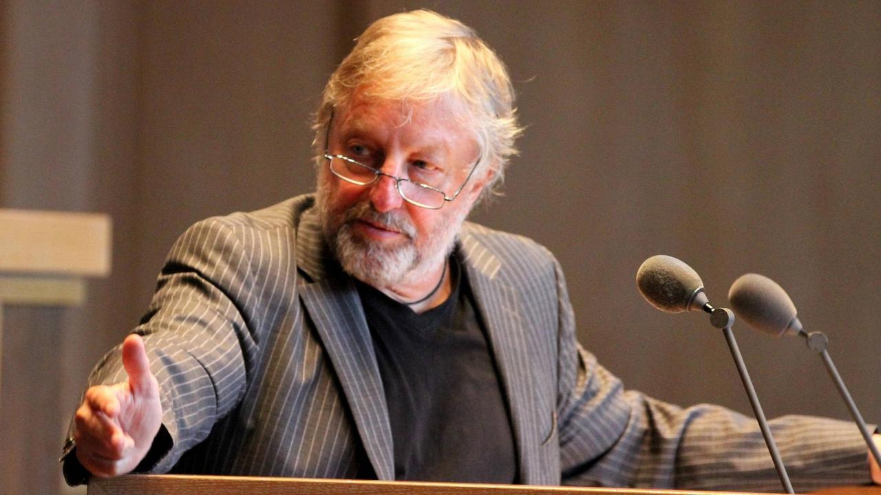 Der Sportwissenschaftler Prof. Dr. Diethelm Blecking Der Sportwissenschaftler Prof. Dr. Diethelm Blecking