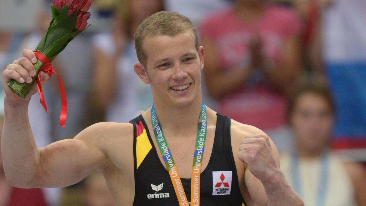 Turner Fabian Hambuechen (Deutschland), Silbermedaille-Gewinner im Mehrkampf der Männer bei den 27. Weltuniversitäts-Sommerspielen in Kasan. Turner Fabian Hambuechen (Deutschland), Silbermedaille-Gewinner im Mehrkampf der Männer bei den 27. Weltuniversitäts-Sommerspielen in Kasan.