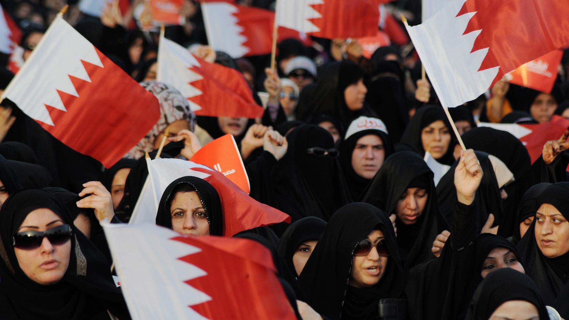 Frauen der Opposition in Bahrain in Duraz, nördlich von Manama Frauen der Opposition in Bahrain in Duraz, nördlich von Manama