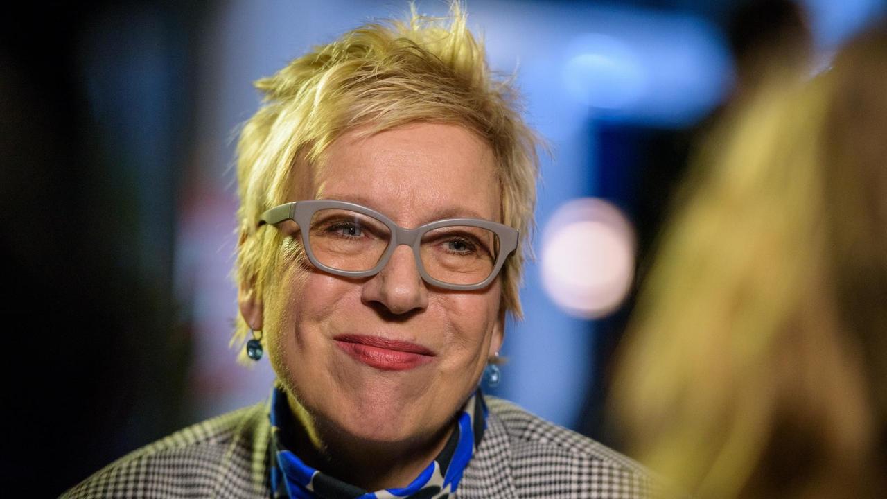 Die Regisseurin und Autorin Doris Dörrie im Gespräch. Die Regisseurin und Autorin Doris Dörrie im Gespräch.