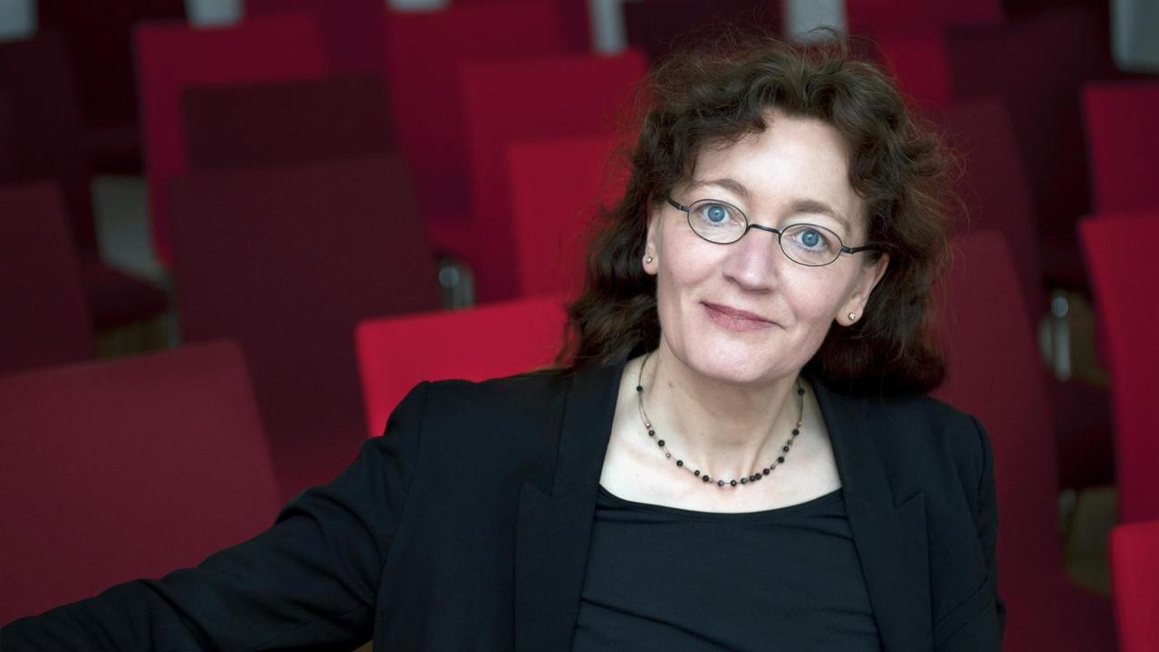 Porträt der Philosophin Anne Eusterschulte Porträt der Philosophin Anne Eusterschulte