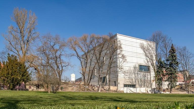 Der Neubau des Bauhaus-Museums im thüringischen Weimar, aufgenommen im März 2019 Der Neubau des Bauhaus-Museums im thüringischen Weimar, aufgenommen im März 2019