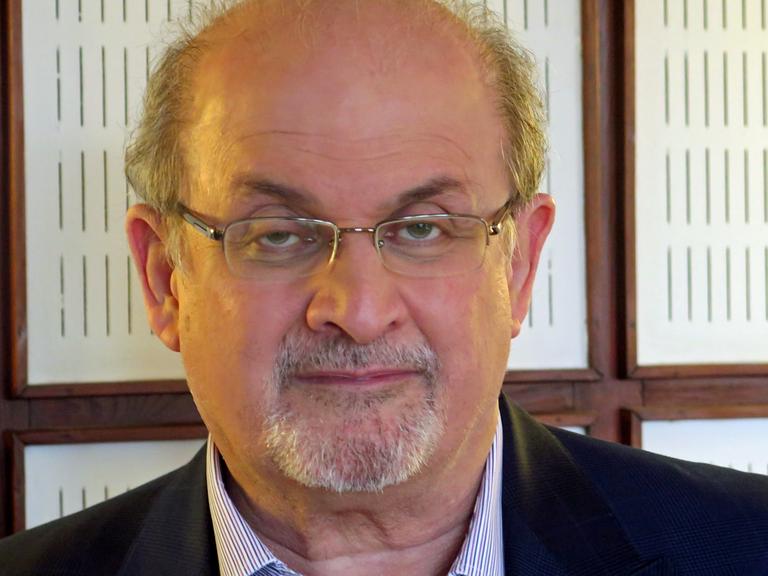 Der Schriftsteller Salman Rushdie zu Gast im Studio von Deutschlandradio Kultur; Aufnahme vom 21.11. 2015
