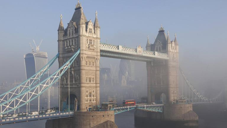 Wie Lang Ist Die Tower Bridge www.deutschlandfunk.de