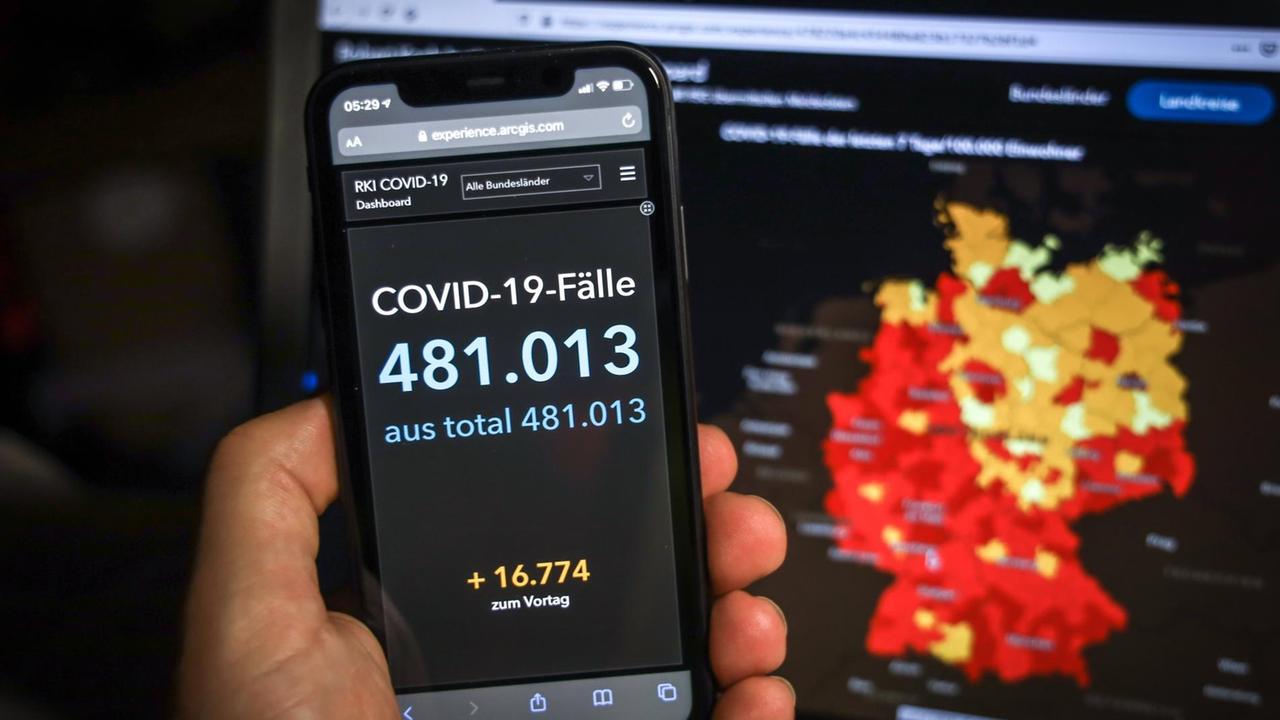 COVID-19-Dashboard des Robert Koch-Institut (RKI) zeigt am 29.10.2020 die Zahl der gemeldeten Neuinfektionen binnen eines Tages: 16.774 COVID-19-Dashboard des Robert Koch-Institut (RKI) zeigt am 29.10.2020 die Zahl der gemeldeten Neuinfektionen binnen eines Tages: 16.774