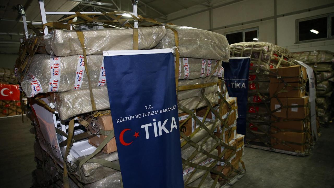 Die Türkei schickt medizinische Hilfsgüter nach Somalia