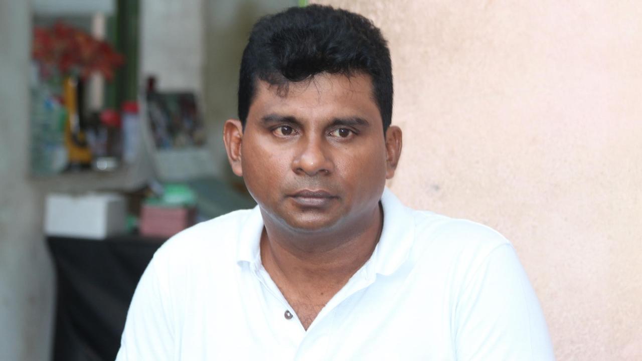 Warum hat Gott mich überleben lassen, fragt Pradeep Thushantha, dessen Familie am Ostersonntag bei einem der Anschläge ums Leben kam Warum hat Gott mich überleben lassen, fragt Pradeep Thushantha, dessen Familie am Ostersonntag bei einem der Anschläge ums Leben kam