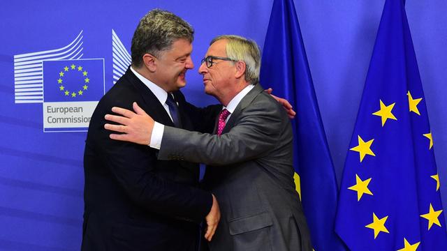 Der ukranische Präsident Petro Poroschenko und der EU-Kommissionspräsident Jean-Claude Juncker bei einem Trffen in Brüssel.