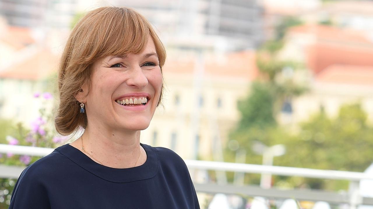 Die Regisseurin Valeska Grisebach beim Fototermin am 18.5.2017 zur Premiere ihres Films "Western" bei den 70. Internationalen Filmfestspielen in Cannes Die Regisseurin Valeska Grisebach beim Fototermin am 18.5.2017 zur Premiere ihres Films "Western" bei den 70. Internationalen Filmfestspielen in Cannes