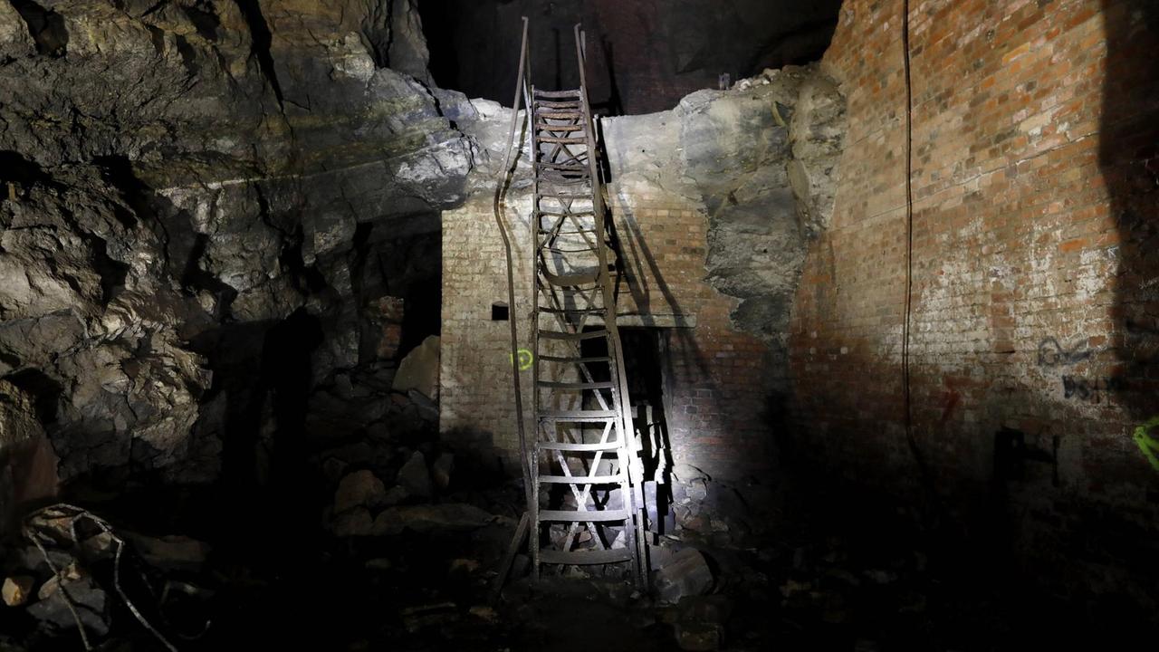 Treppengerüst in der Stollenanlage im Jacobsberg Treppengerüst in der Stollenanlage im Jacobsberg