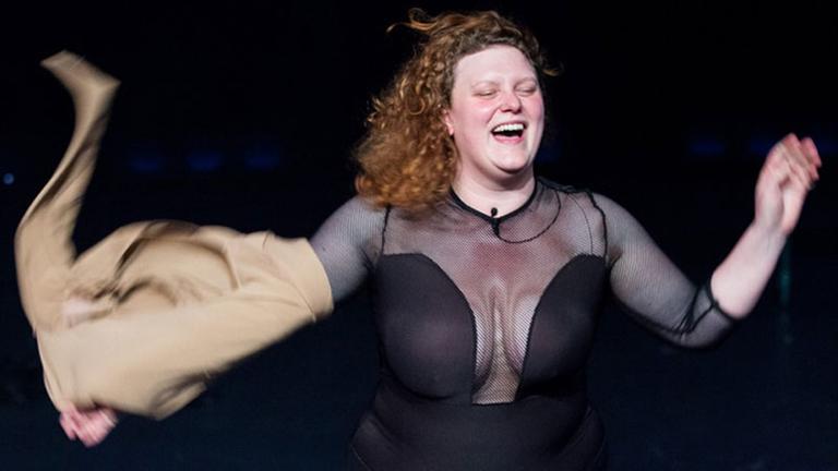 Sophia Schroth vom Berliner Autorinnen- und Performerinnenkollektiv Henrike Iglesias Sophia Schroth vom Berliner Autorinnen- und Performerinnenkollektiv Henrike Iglesias