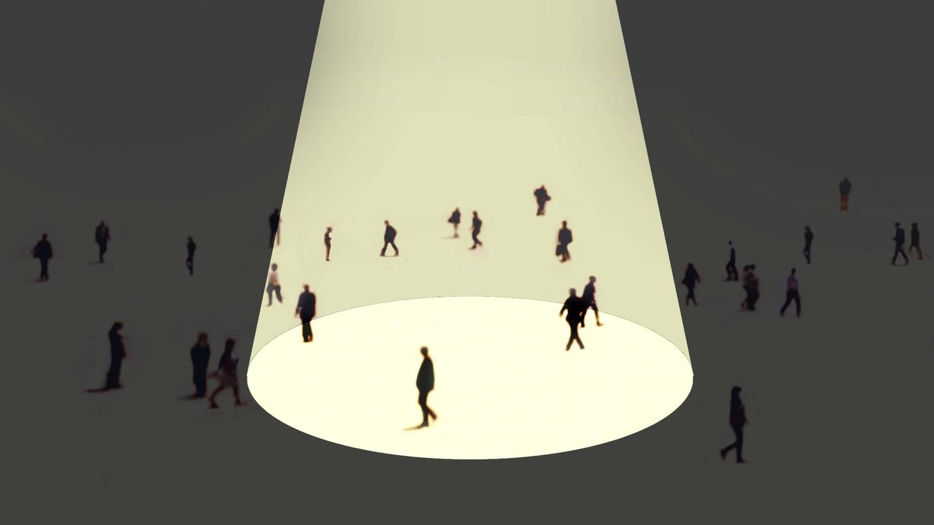 Illustration von Silhouetten, die in der Bildmitte durch einen Lichtstrahl gehen. Illustration von Silhouetten, die in der Bildmitte durch einen Lichtstrahl gehen.
