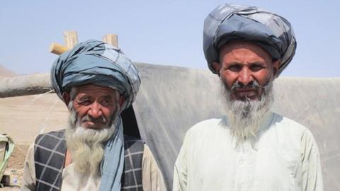Flüchtlinge in Afghanistan: Rechts ist Khan Mohammad, der Älteste zu sehen.