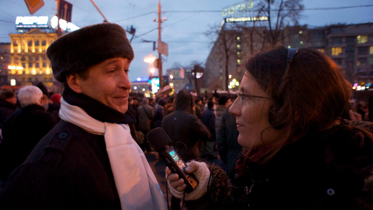 Gesine Dornblüth (rechts) bei der Arbeit Gesine Dornblüth (rechts) bei der Arbeit