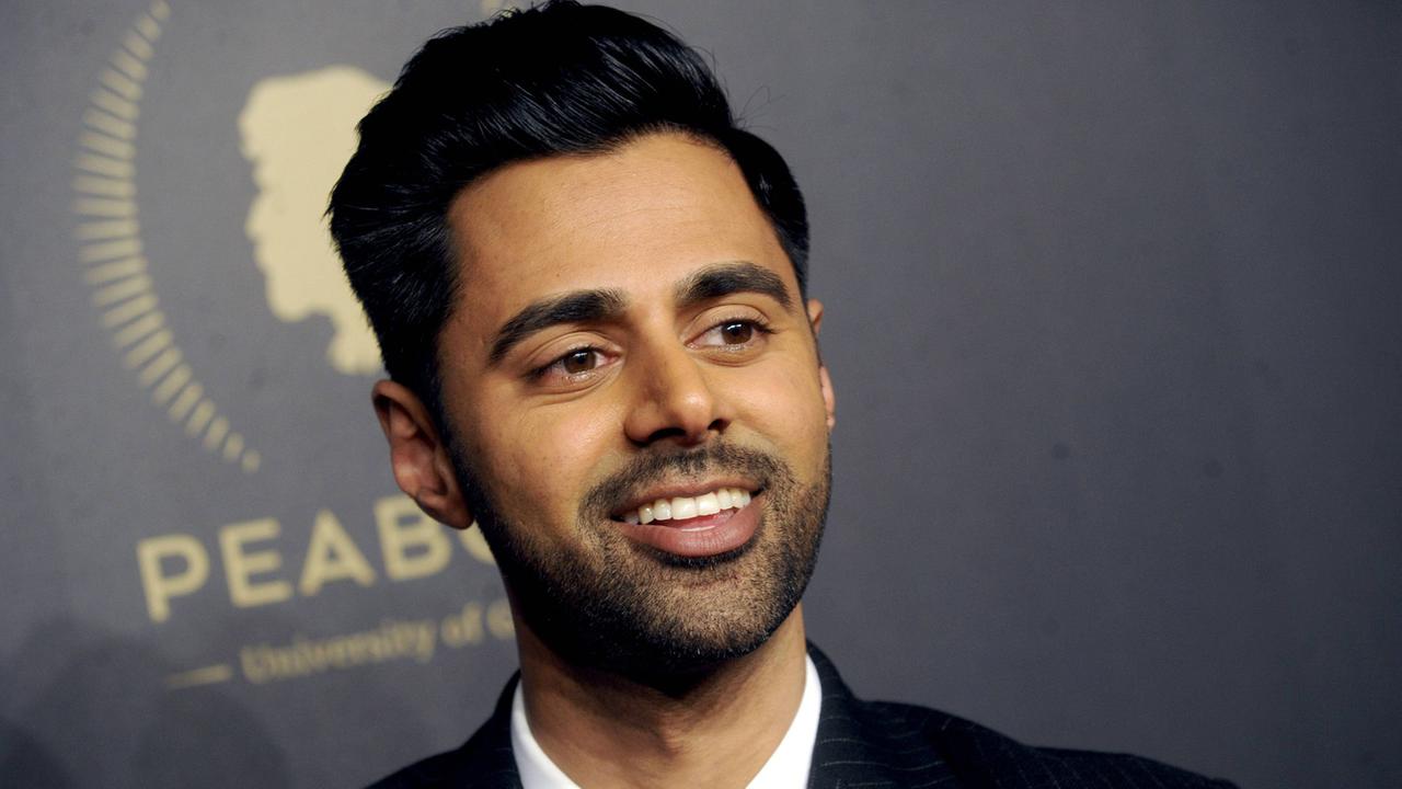Das Bild zeigt des Comedien Hasan Minhaj Das Bild zeigt des Comedien Hasan Minhaj