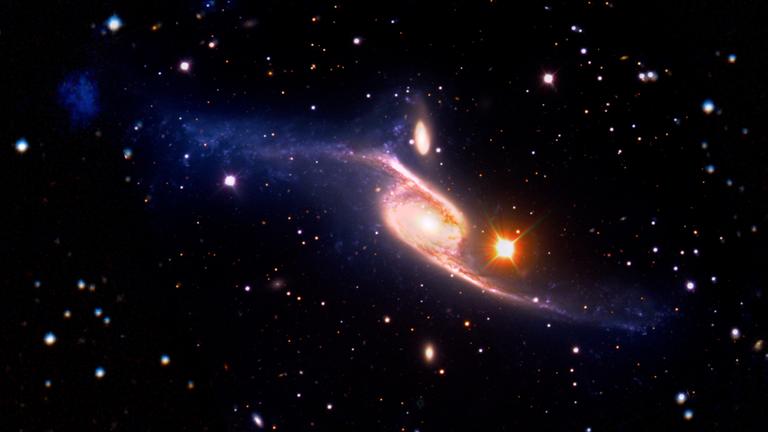 Das Weltall ist heute, fast 14 Milliarden Jahre nach dem Urknall, voller Galaxien Das Weltall ist heute, fast 14 Milliarden Jahre nach dem Urknall, voller Galaxien