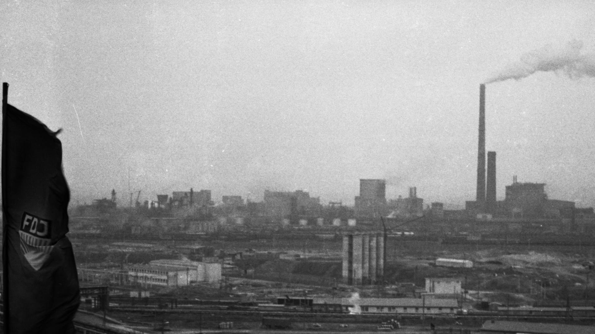 Ein Industriegebiet Mitte der 60er-Jahre in der DDR Ein Industriegebiet Mitte der 60er-Jahre in der DDR