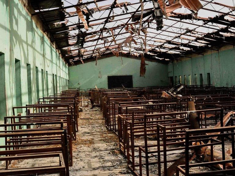Ausgebrannter Prüfungsraum einer staatlichen Schule in der Stadt Chibok im Nordosten Nigerias