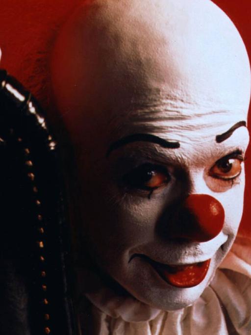 Clown aus der Verfilmung von "Es" (1990) - der Roman von Stephen King wurde jetzt erneut verfilmt und kommt Ende des Monats in die Kinos