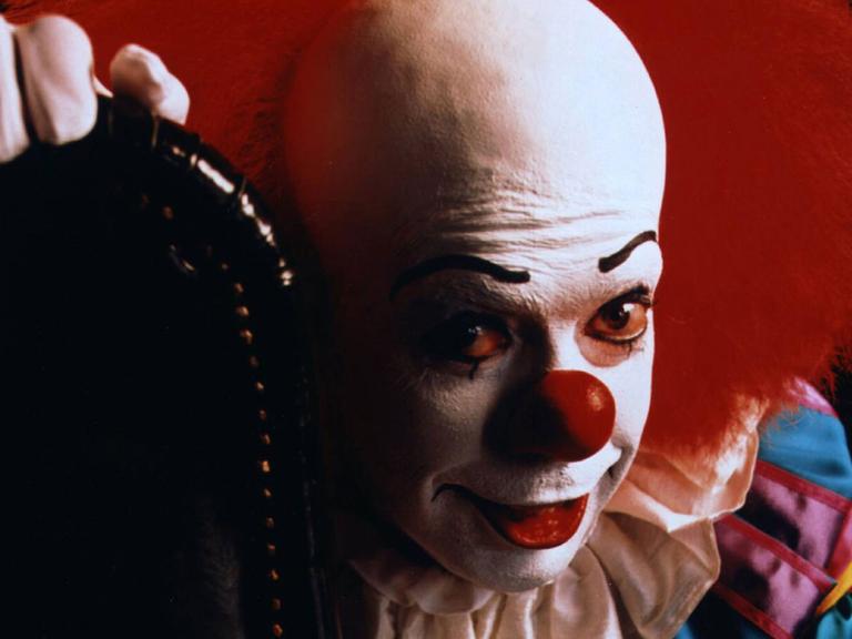 Clown aus der Verfilmung von "Es" (1990) - der Roman von Stephen King wurde jetzt erneut verfilmt und kommt Ende des Monats in die Kinos