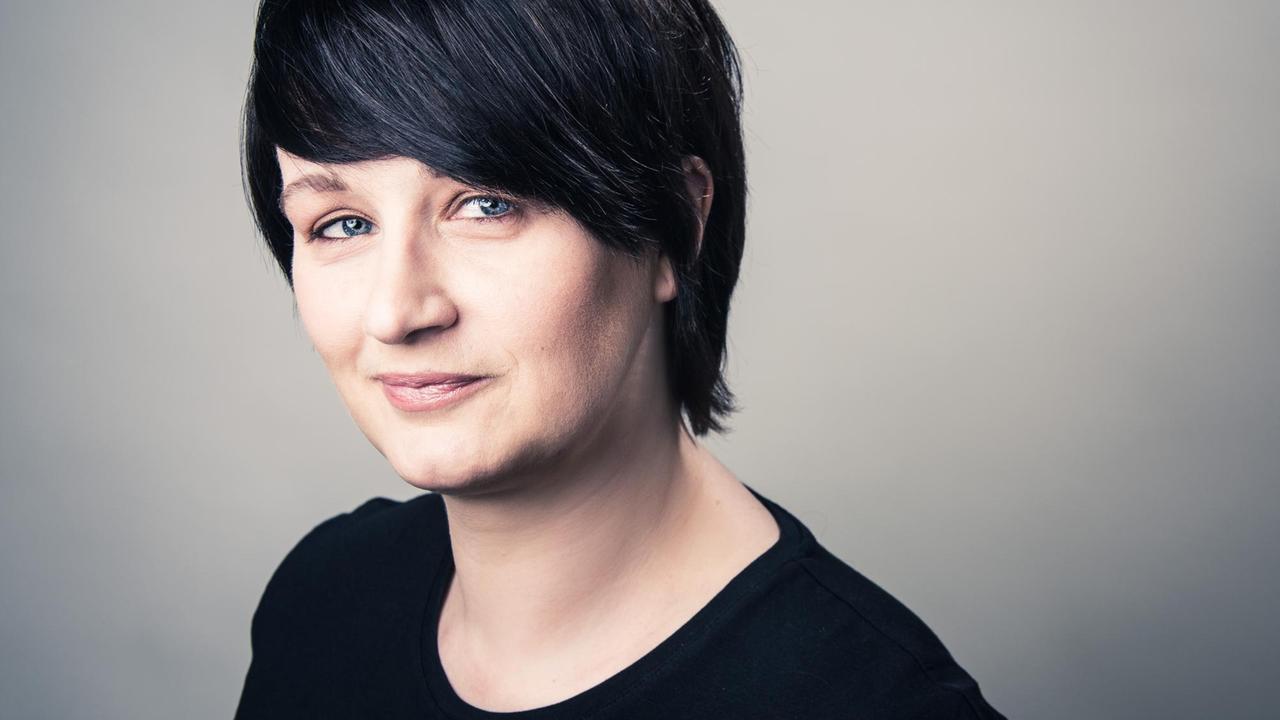 Porträt der Autorin Anja Rützel. Porträt der Autorin Anja Rützel.