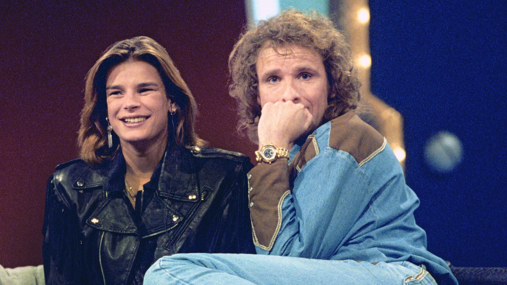 Moderator Thomas Gottschalk mit der Wettpatin Prinzessin Stephanie von Monaco am 13. April 1991 in Berlin. Moderator Thomas Gottschalk mit der Wettpatin Prinzessin Stephanie von Monaco am 13. April 1991 in Berlin.