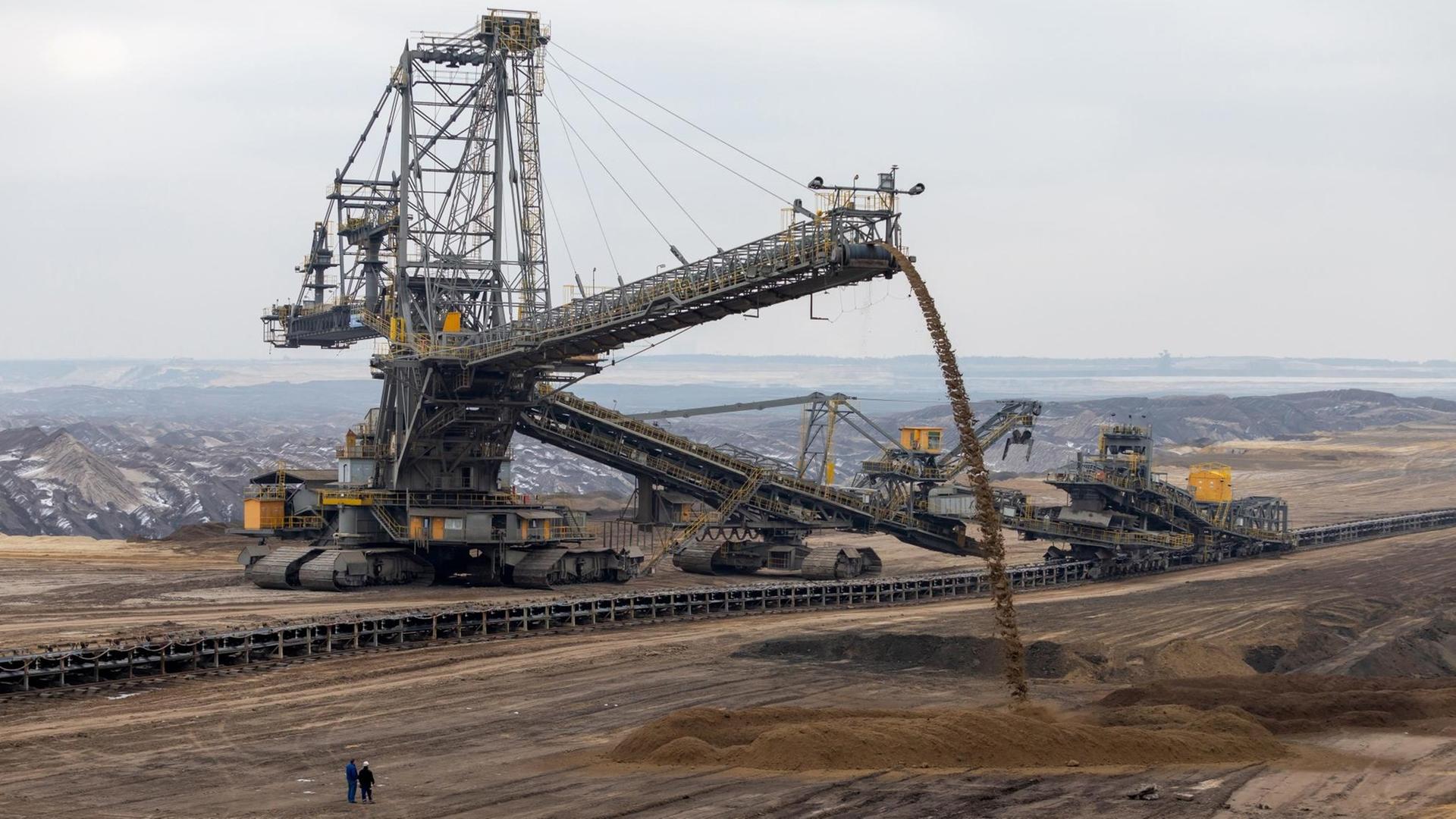Blick in den Braunkohletagebau Welzow-Sued der Lausitz Energie Bergbau AG (LEAG) Blick in den Braunkohletagebau Welzow-Sued der Lausitz Energie Bergbau AG (LEAG)