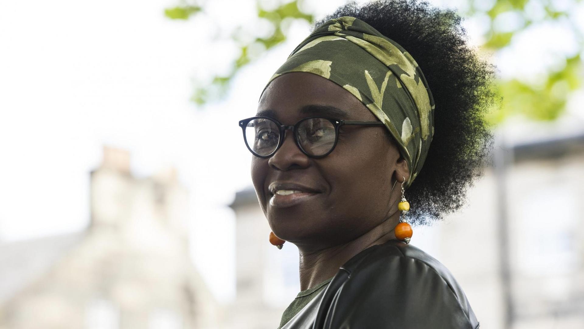 Die ugandische Schriftstellerin Jennifer N. Makumbi. Die ugandische Schriftstellerin Jennifer N. Makumbi.
