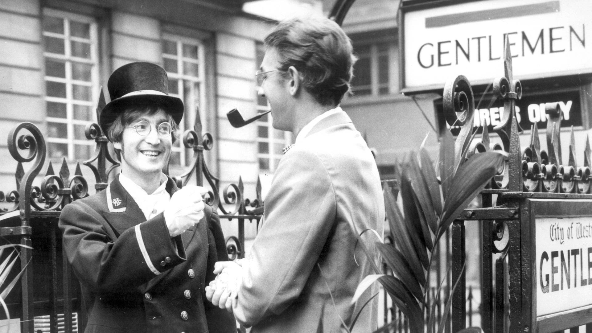 Beatle-Star John Lennon bei einem Gastauftritt in der Fernsehshow "Not only ... but also".