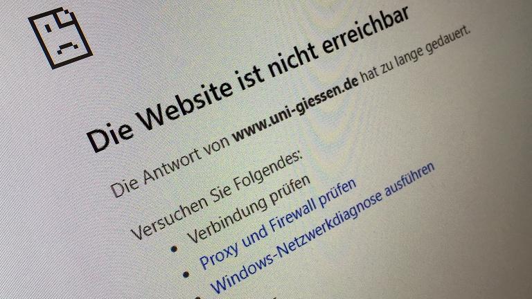 "Die Website ist nicht erreichbar" wird angezeigt, wenn man versucht, die Justus-Liebig-Universität in Gießen zu erreichen "Die Website ist nicht erreichbar" wird angezeigt, wenn man versucht, die Justus-Liebig-Universität in Gießen zu erreichen