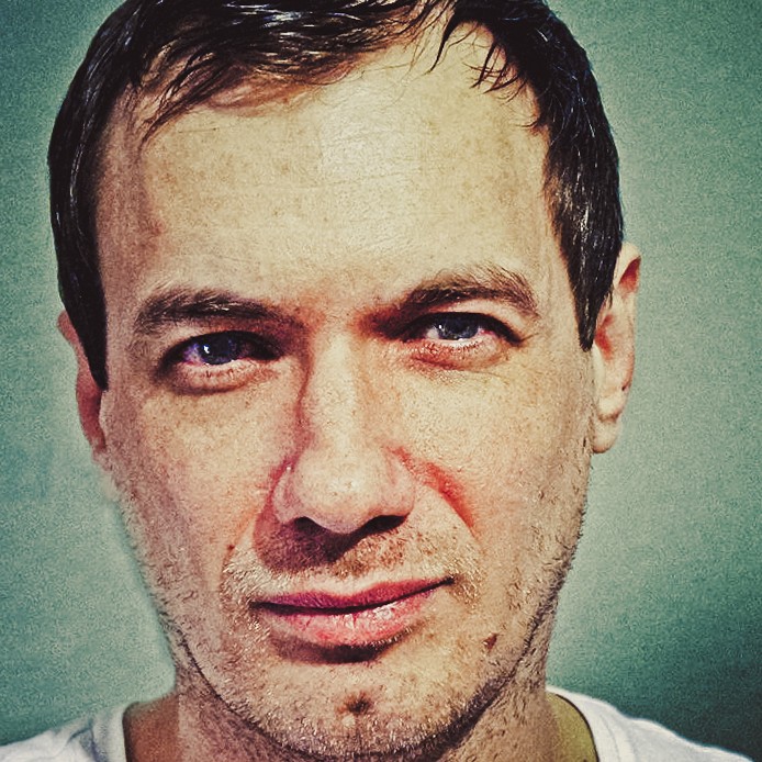 Ein Porträtfoto von Christian Schiffer, Herausgeber und Chefredakteur der Spielezeitschrift "WASD"
