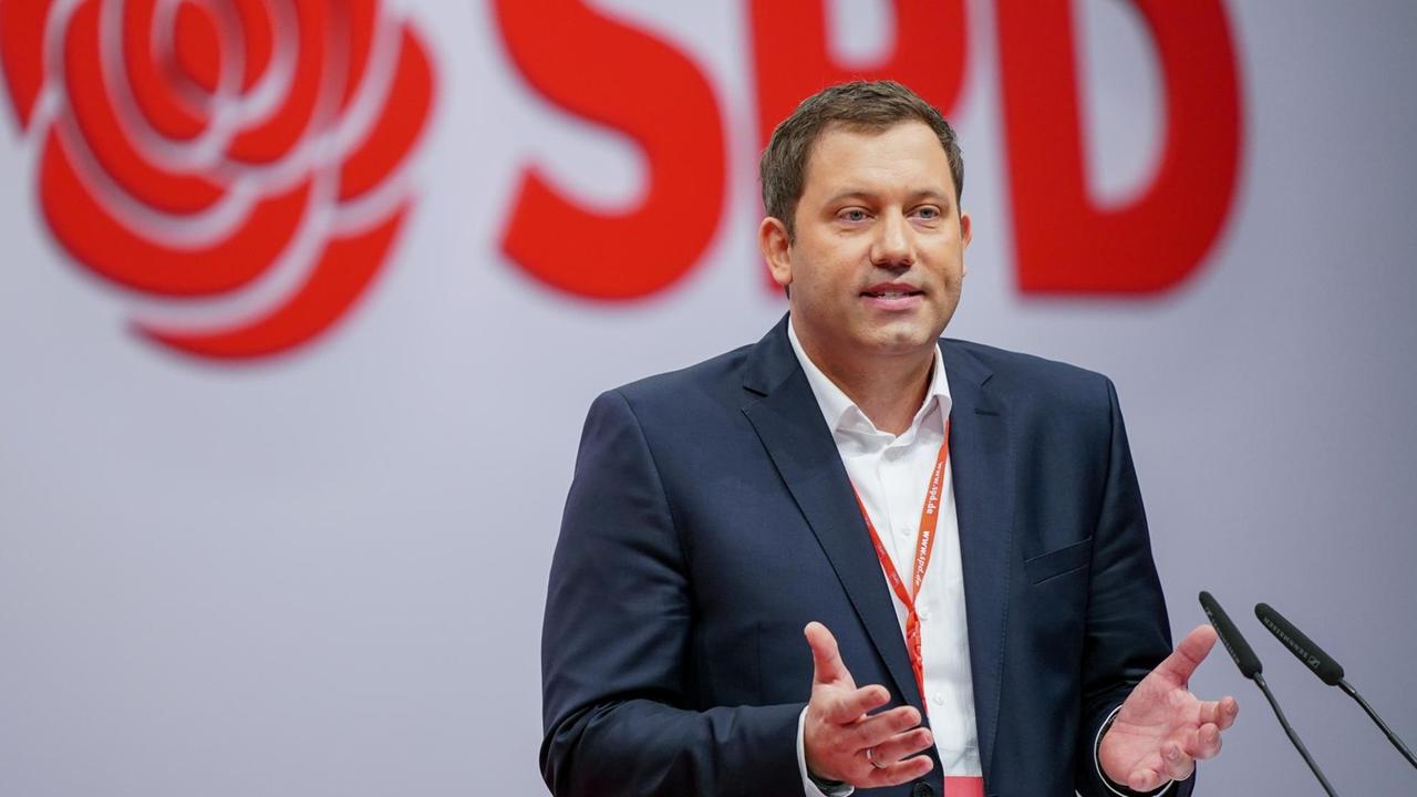 Lars Klingbeil, SPD-Generalsekretär, spricht beim Bundesparteitag. Lars Klingbeil, SPD-Generalsekretär, spricht beim Bundesparteitag.