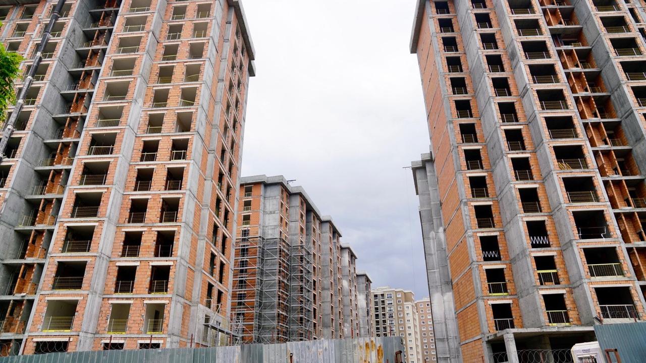 Die Türme des Sanierungsprojekt in Zeytinburnu im Rohbau. Die Türme des Sanierungsprojekt in Zeytinburnu im Rohbau.