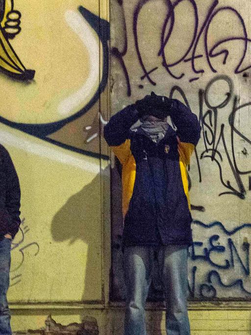Vermummte junge Muslime im Kopenhagener Stadtteil Nørrebro, die sich als "Brüder" des im Februar 2015 getöteten Attentäters Omar Abdel Hamid El-Hussein bezeichneten.