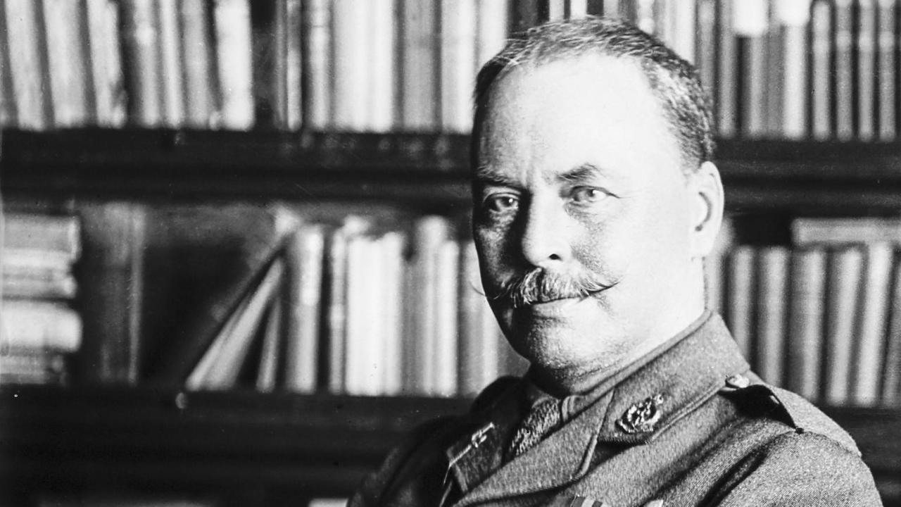 Portraitfoto von Sir Ronald Ross (1857-1932) in britischer Armeeuniform. Ross erhielt 1902 den Nobelpreis für Medizin. Portraitfoto von Sir Ronald Ross (1857-1932) in britischer Armeeuniform. Ross erhielt 1902 den Nobelpreis für Medizin.