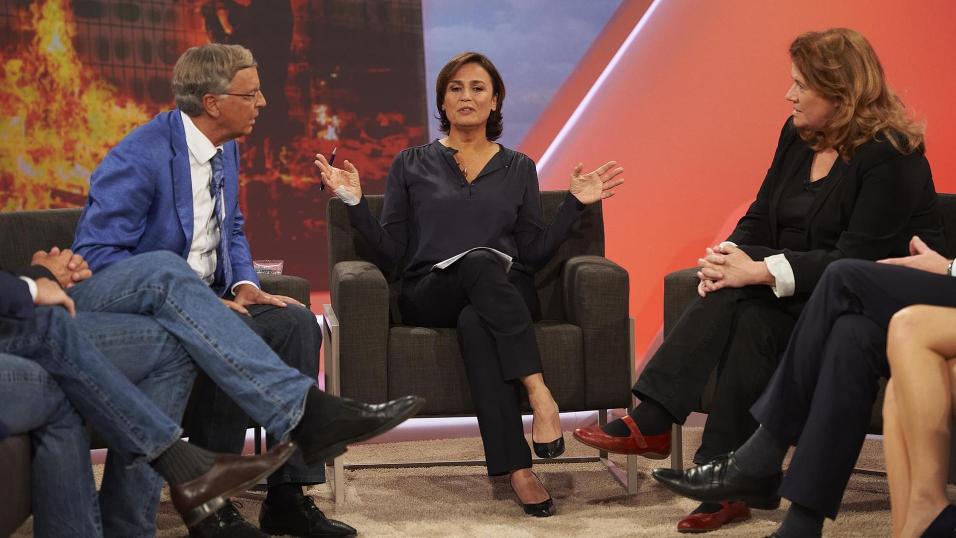 Wolfgang Bosbach verlässt die Sendung "Maischberger" aus Protest gegen Mitdiskutantin Jutta Ditfurth. Wolfgang Bosbach verlässt die Sendung "Maischberger" aus Protest gegen Mitdiskutantin Jutta Ditfurth.