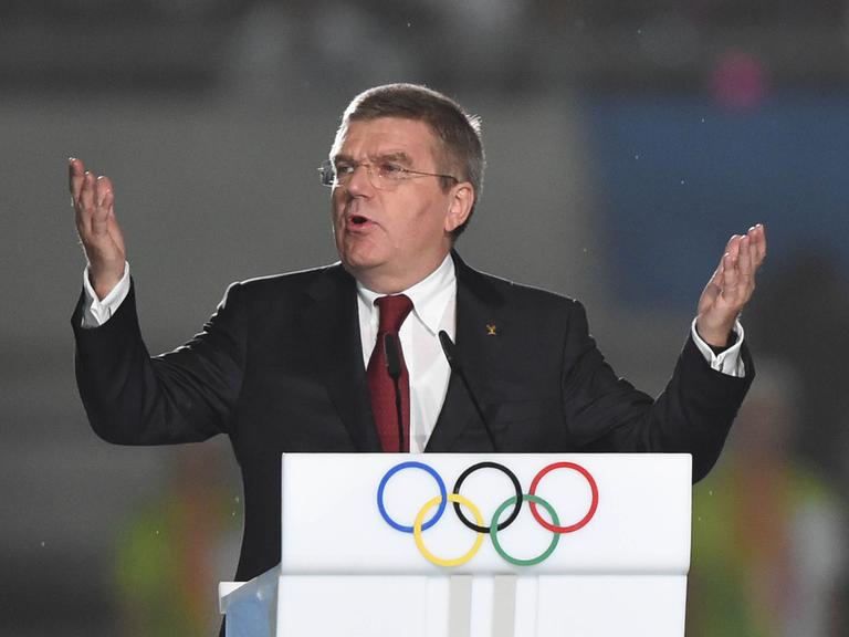 Thomas Bach während einer Rede zum Abschluss der Olympischen Jugend-Sommerspiele in Nanjing.