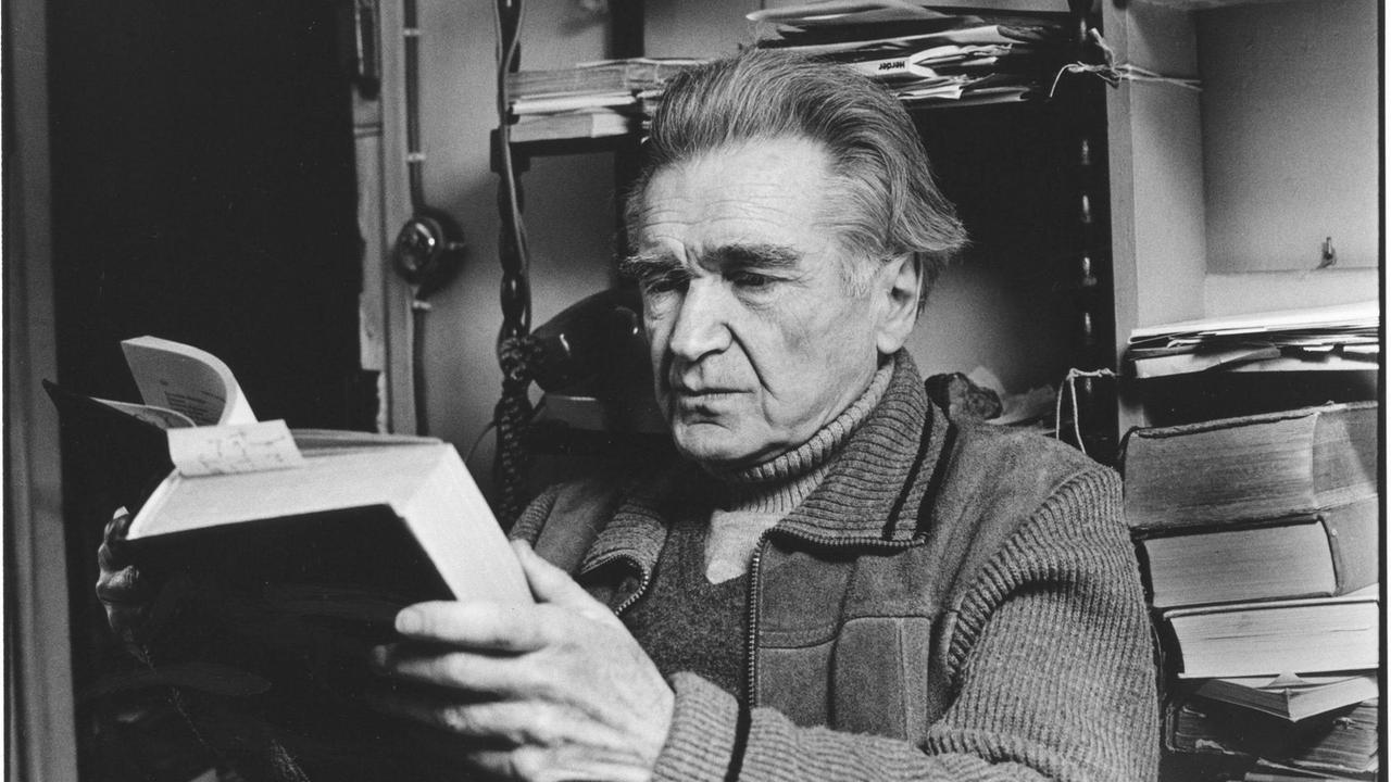 Portrait of Emil Cioran le 13 mars 1986 !AUFNAHMEDATUM GESCHÄTZT! PUBLICATIONxINxGERxSUIxAUTxHUNxONLY Copyright: SophiexBassouls/Leemage SB_000134_6802 Portrait of Emil Le 13 Mars 1986 date estimated PUBLICATIONxINxGERxSUIxAUTxHUNxONLY Copyright SophiexBassouls Leemage SB_000134_6802 Portrait of Emil Cioran le 13 mars 1986 !AUFNAHMEDATUM GESCHÄTZT! PUBLICATIONxINxGERxSUIxAUTxHUNxONLY Copyright: SophiexBassouls/Leemage SB_000134_6802 Portrait of Emil Le 13 Mars 1986 date estimated PUBLICATIONxINxGERxSUIxAUTxHUNxONLY Copyright SophiexBassouls Leemage SB_000134_6802