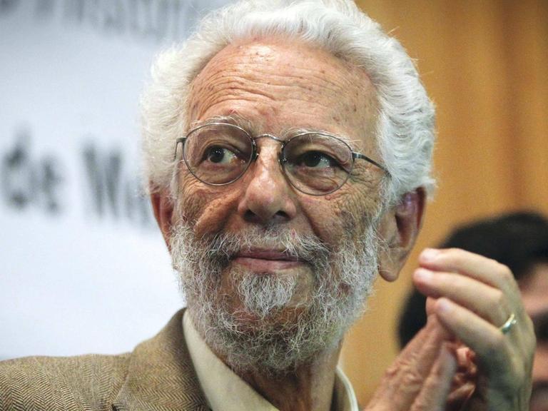 Der Philosoph Enrique Dussel in einer Aufnahme von 2013