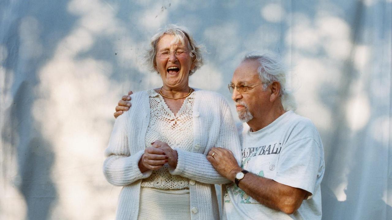 Das Ehepaar Gärtner auf seiner Sommerreise. Aus der Serie "Gärtners Reise" (2008). Das Ehepaar Gärtner auf seiner Sommerreise. Aus der Serie "Gärtners Reise" (2008).
