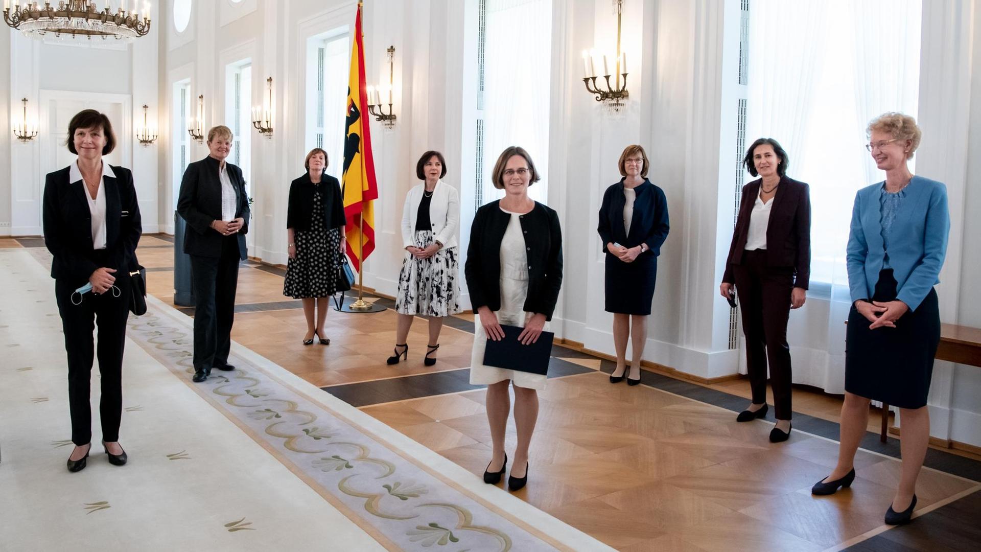 Die Richterinnen am Bundes-Verfassungs-Gericht Die Richterinnen am Bundes-Verfassungs-Gericht